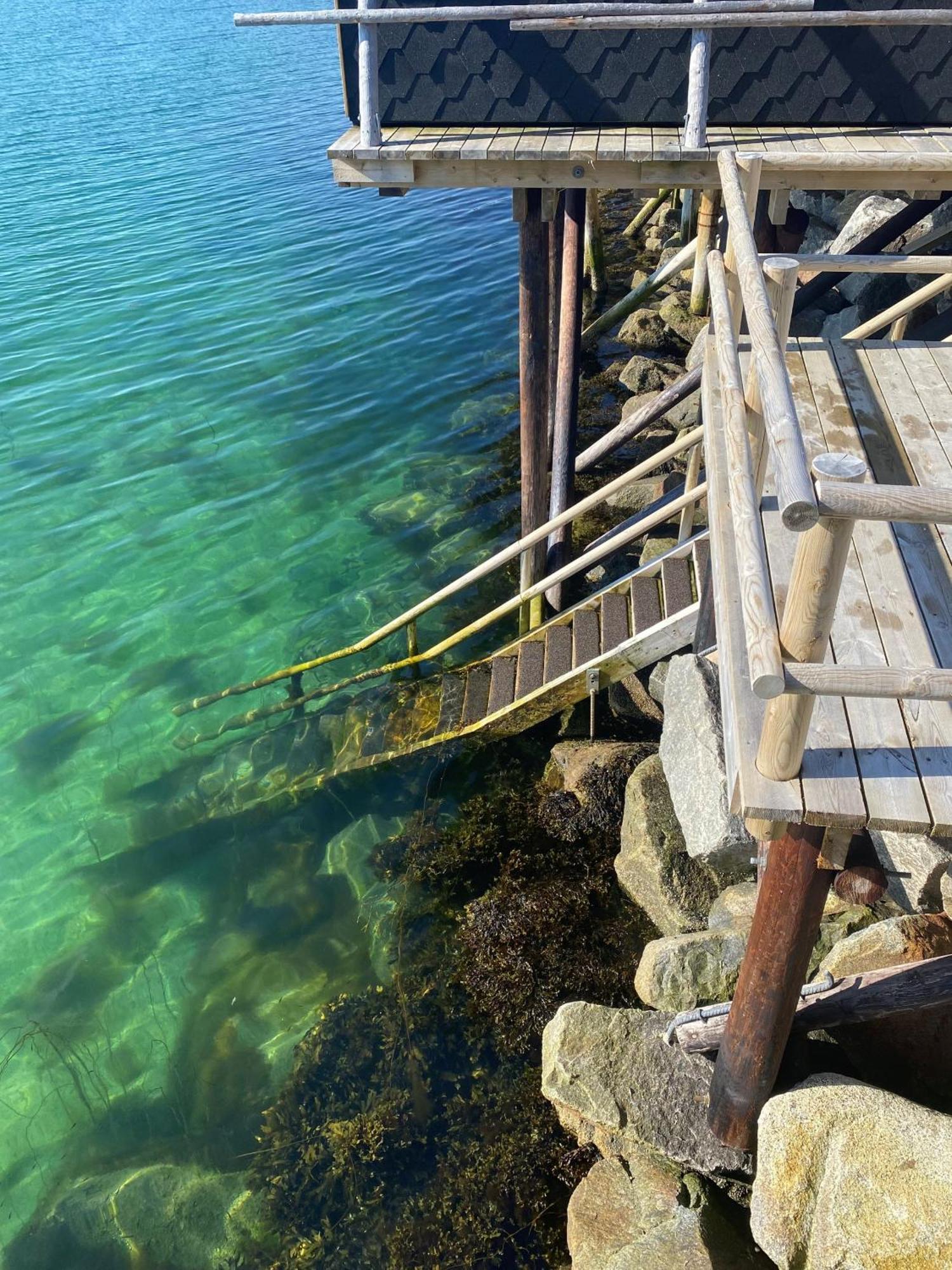 Molobua, Fantastic Place By The Sea 레크네스 외부 사진